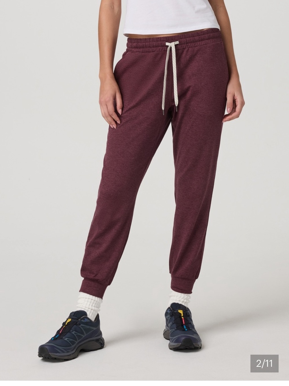 Vuori Women’s Ruby Fig Performance Joggers Large
